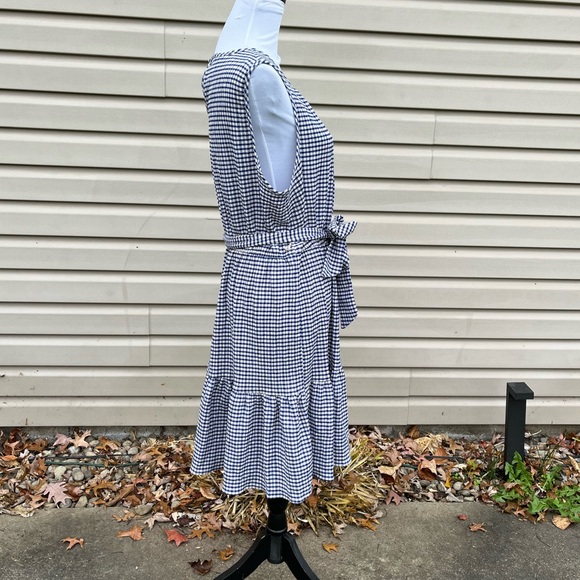NWT DKNY Navy and White Checked Gingham Sleeveless Fit and Flare Trapeze Dress - Picture 6 of 8